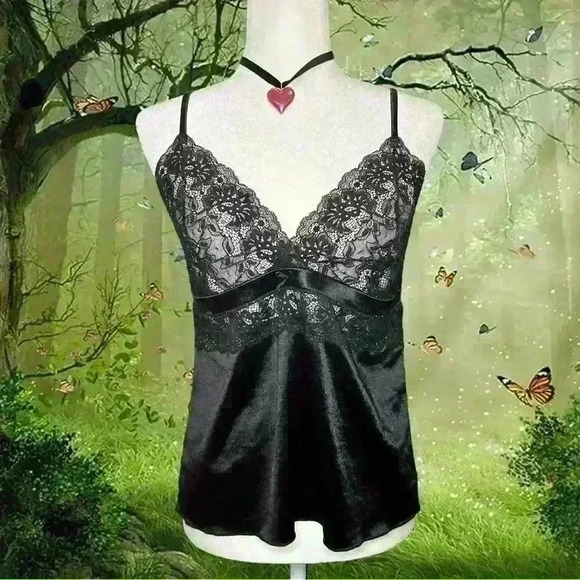 Y2k 90s Secret Treasures Black Lace Tank top - Picture 1 of 8